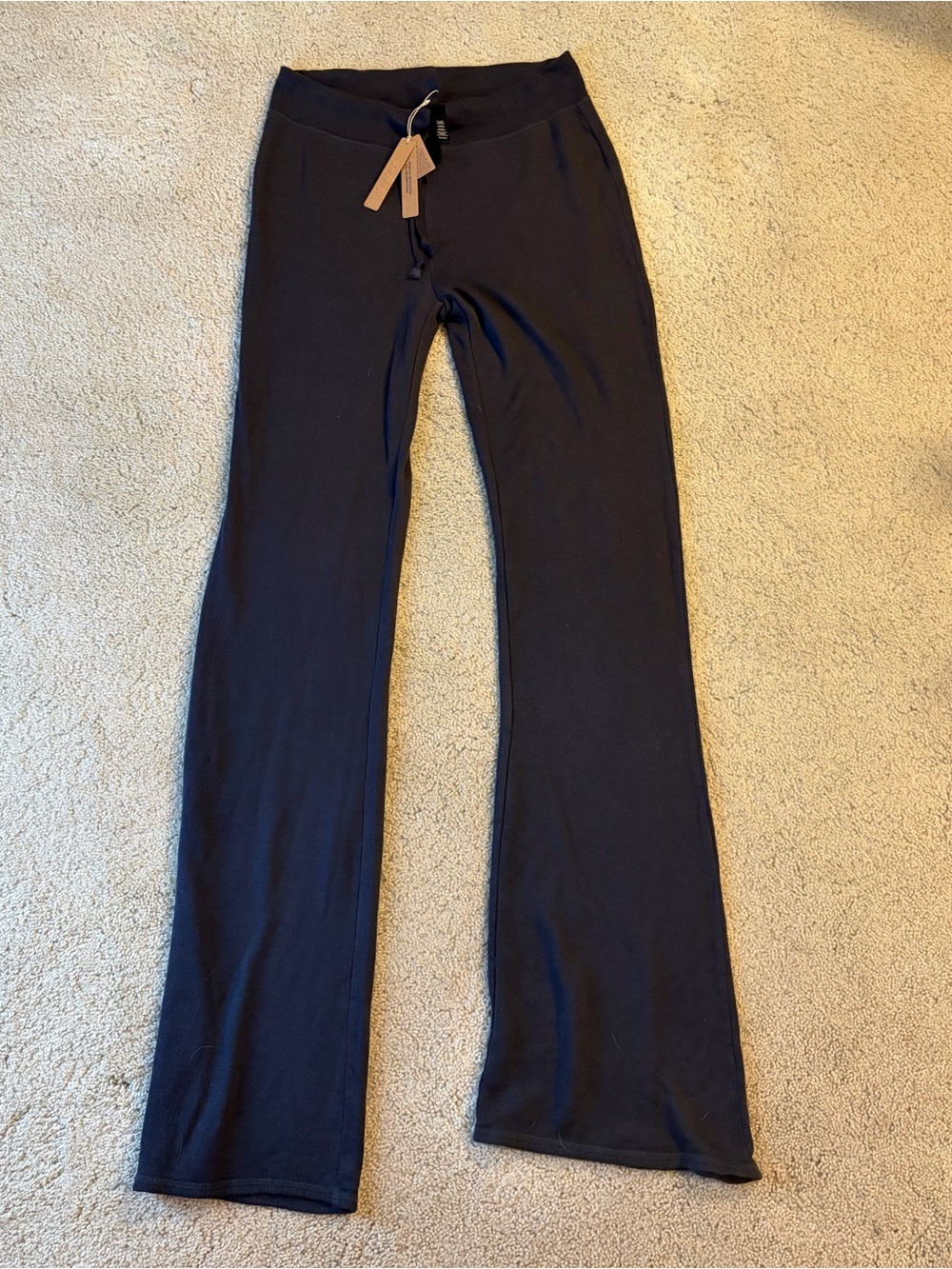SKIMS MEDIUM FLARE PANTS